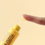 Освітлювальна сироватка під очі з екстрактом юдзу LALARECIPE Yuzu Vita C Eye Serum 35 мл - Зображення 2